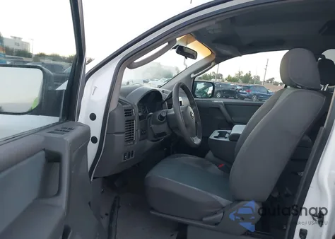 2005 Nissan Titan Xe z USA, uszkodzony, nr VIN 1N6AA07A95N537666